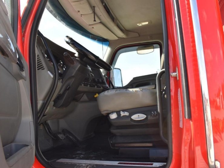 2018-kenworth-t880-image-66
