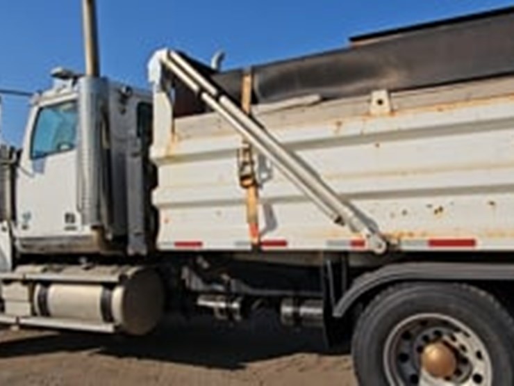 2014-western-star-4900-image-5