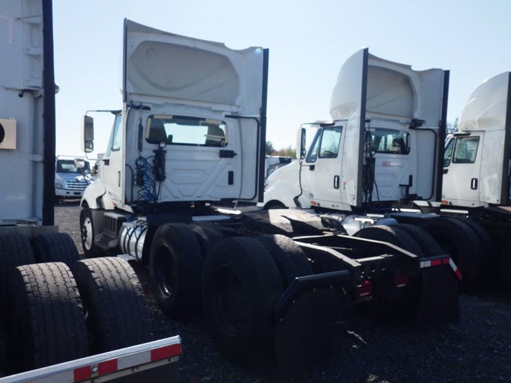 2016-international-prostar-image-8