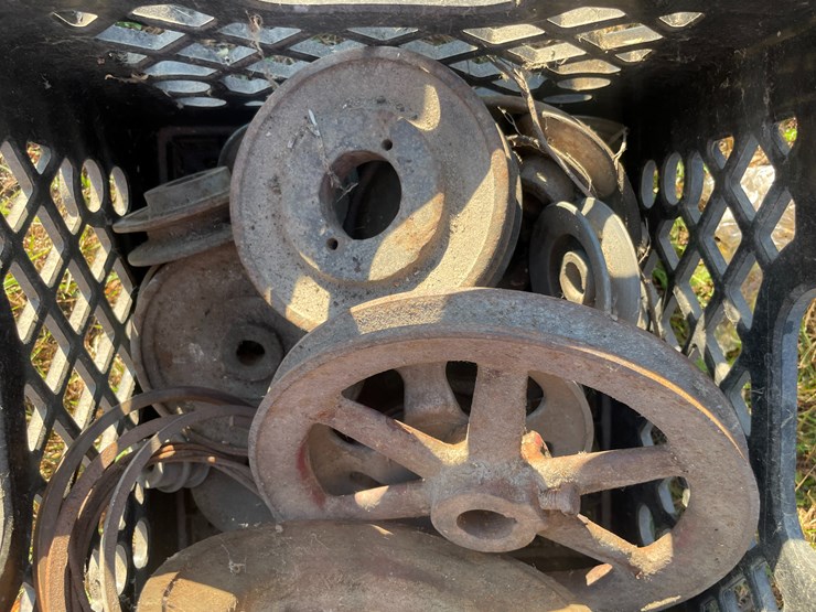 #5078-•-assorted-pulleys-image-6