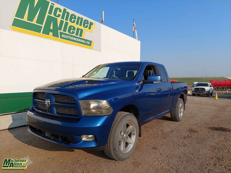 2011-ram-1500-st-image-1
