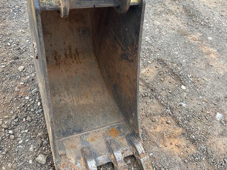 takeuchi-tb175-image-10