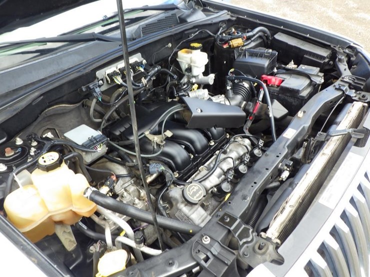 2008-mercury-mariner-image-9