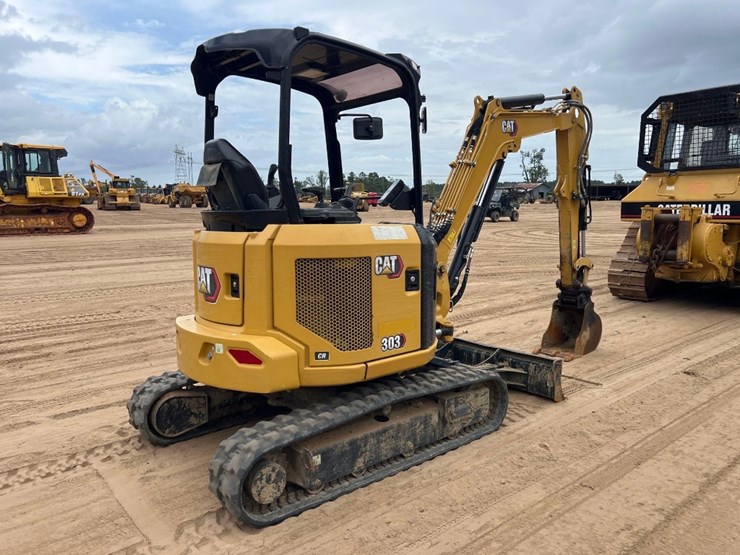 caterpillar-303-image-4