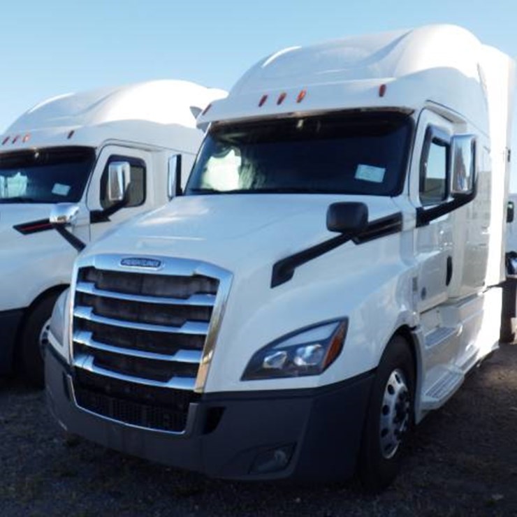 2019 FREIGHTLINER CASCADIA 126