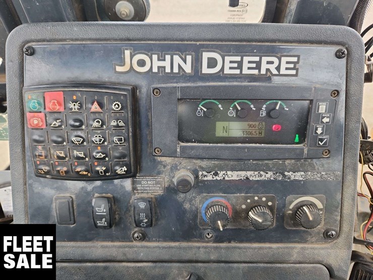 john-deere-310-image-9