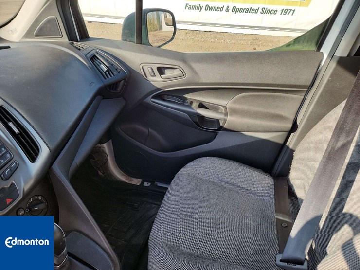 2016-ford-transit-connect-image-30