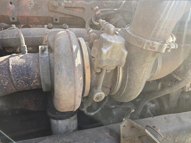 2005-mack-cl733-image-40