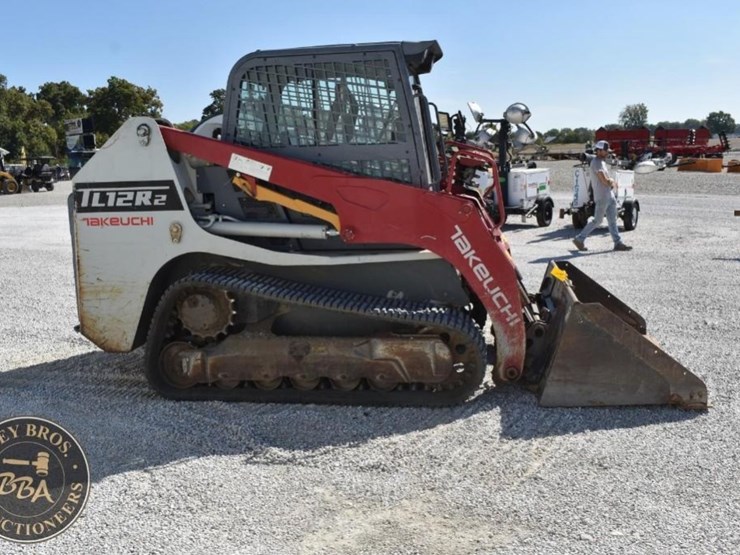 2020-takeuchi-tl12r2-image-33