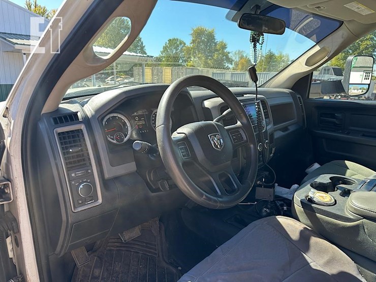 2015-dodge-ram-2500-image-12