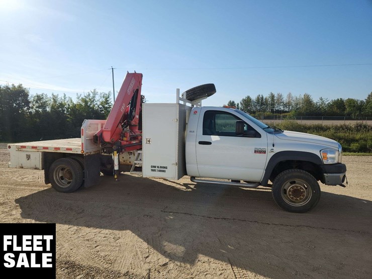 2009-dodge-ram-5500-image-24