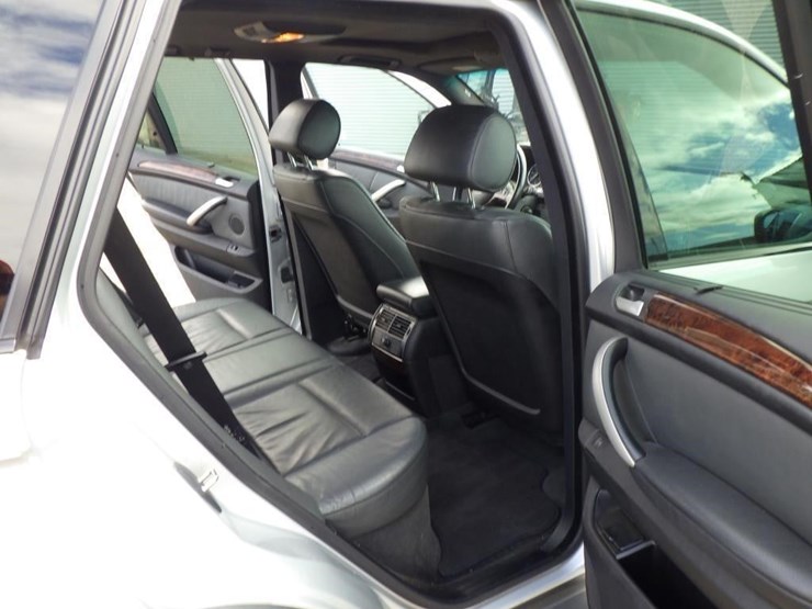 2001-bmw-x5-image-8