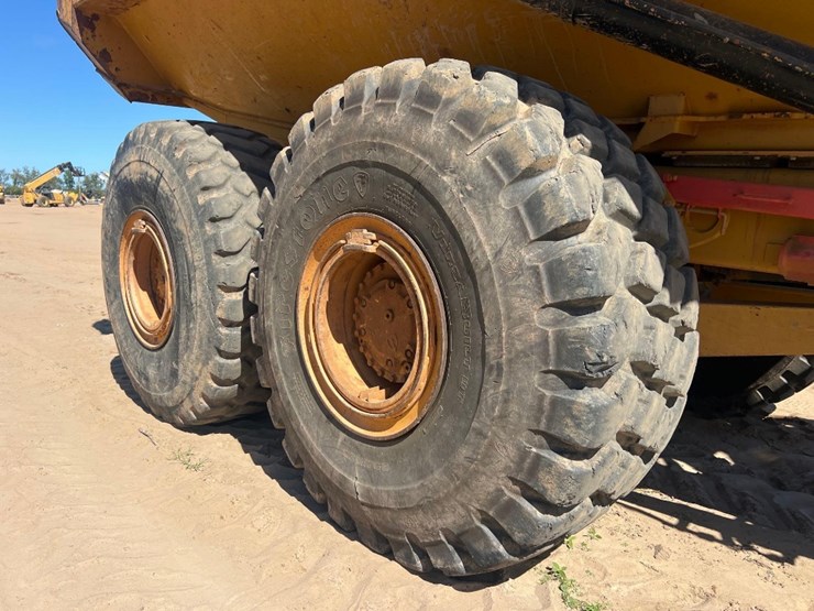 caterpillar-740b-image-22