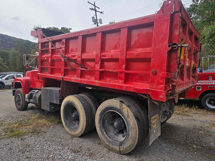 1989-mack-rd690sx-image-3
