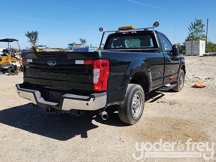 2020-ford-f250-xl-image-13