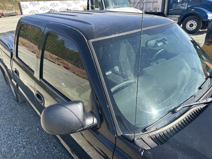 2005-chevrolet-silverado-1500-image-11