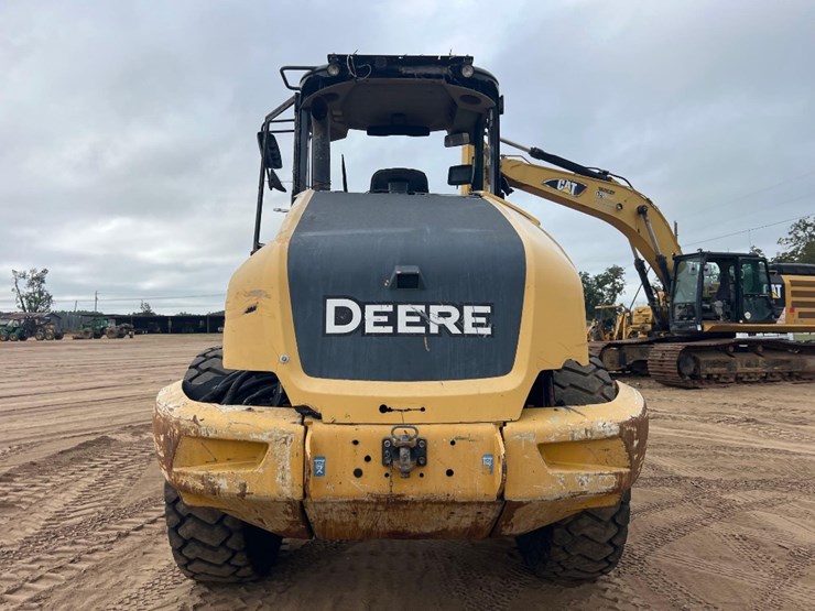 2018-deere-344l-image-3