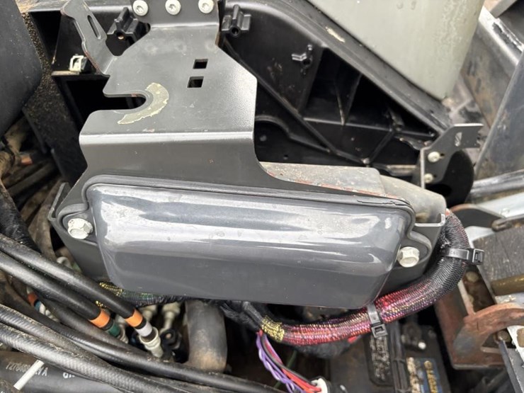2019-bobcat-e32i-image-44