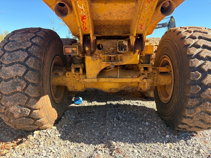 1997-caterpillar-d300e-image-8