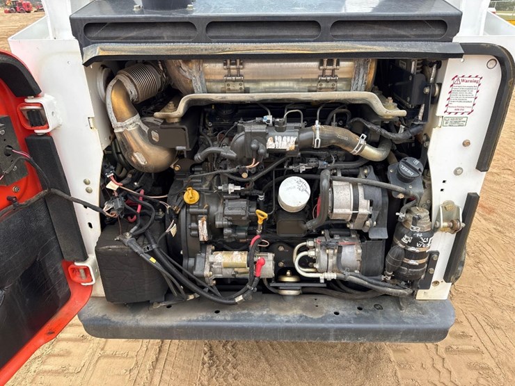 2016-bobcat-t770-image-18