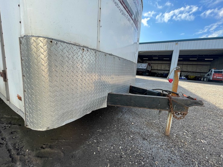 #1895-•-pace-16'-enclosed-dual-axle-trailer-(has-wi-title)-image-28