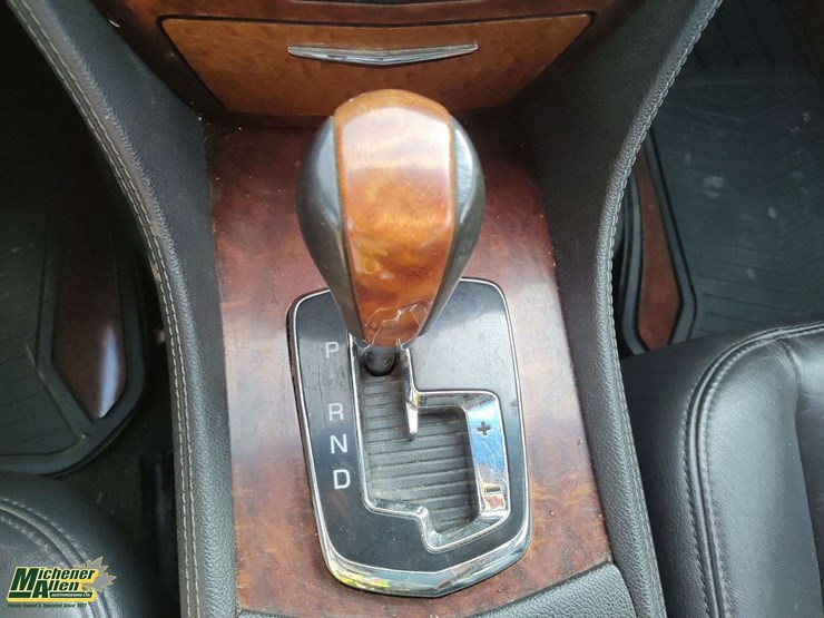 2008-cadillac-srx-image-11