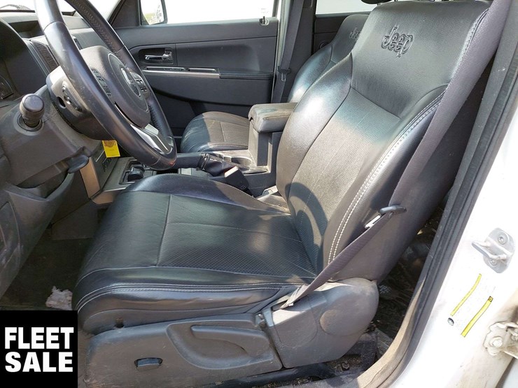 2012-jeep-liberty-image-9