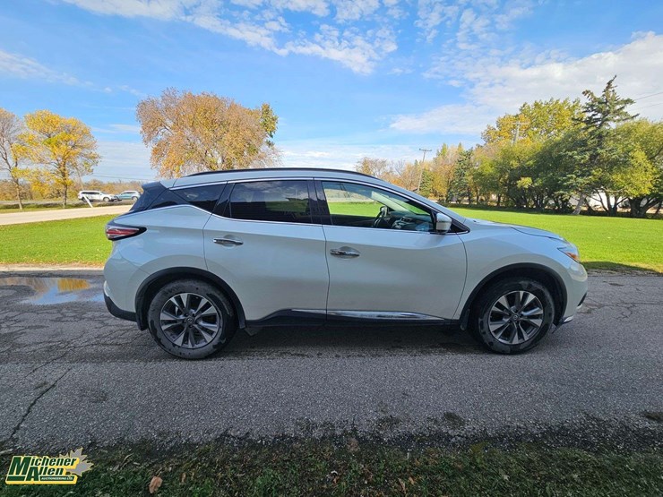2016-nissan-murano-image-5