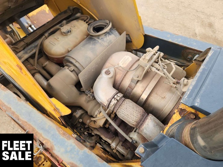 john-deere-310-image-34