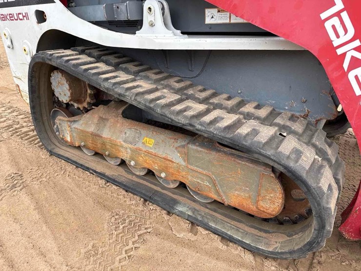 takeuchi-tl12v2-image-12