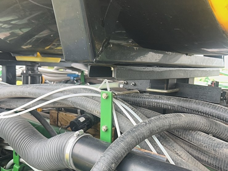 john-deere-16-image-29
