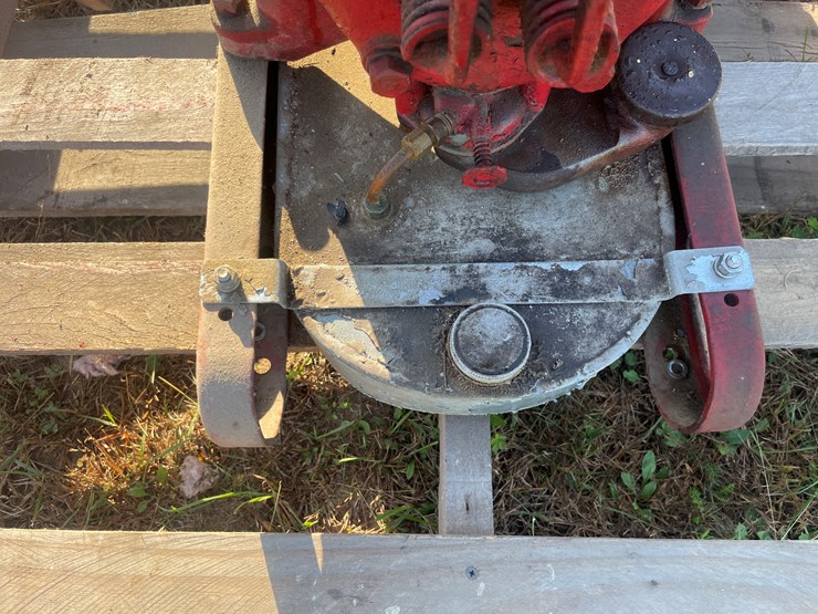 #5073-•-mccormick-hit-and-miss-engine-image-5