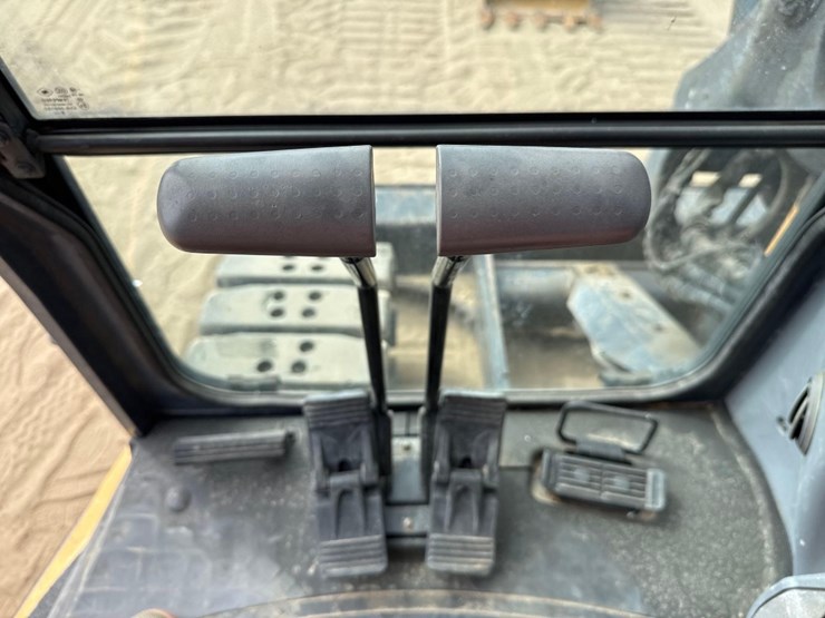 deere-85g-image-29