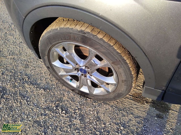 2014-ford-escape-se-image-23