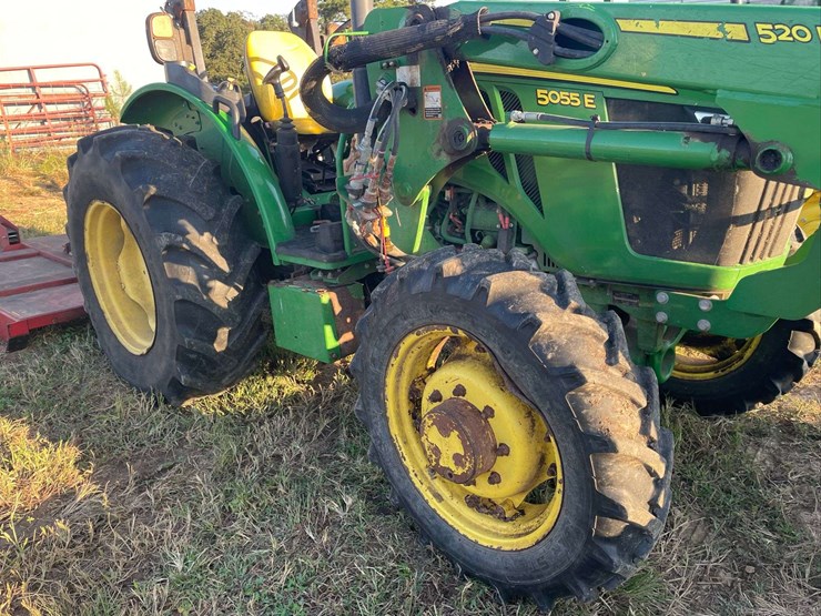 2018-john-deere-5055e-image-9