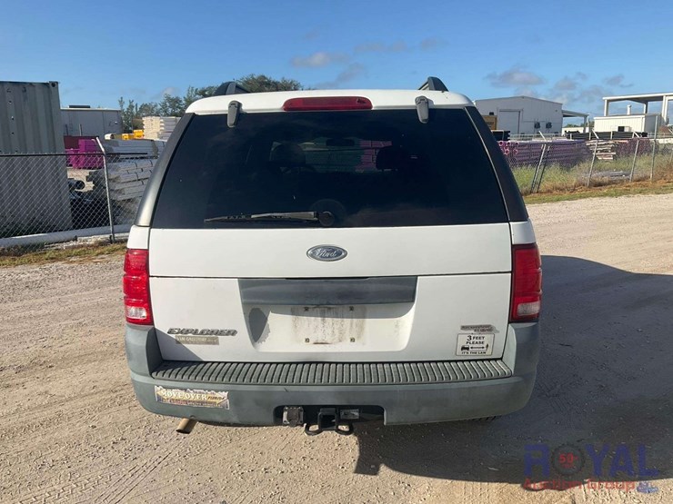 2005-ford-explorer-image-26