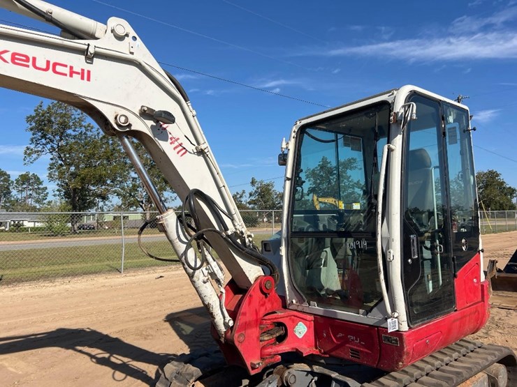 takeuchi-tb250-2-image-19