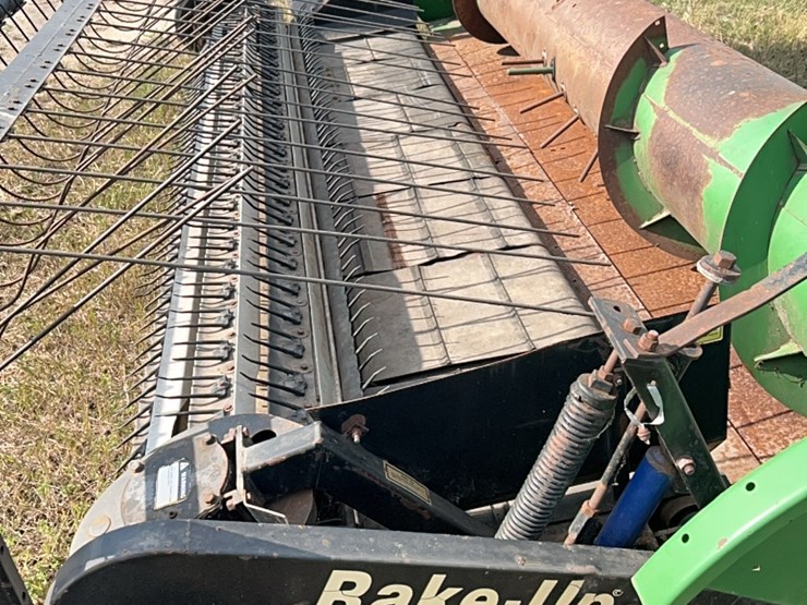 john-deere-12-image-22