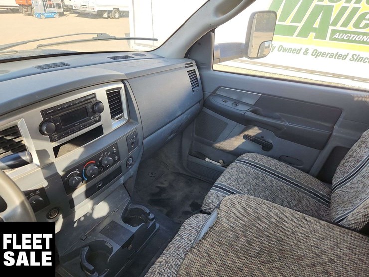 2009-dodge-ram-5500-image-15