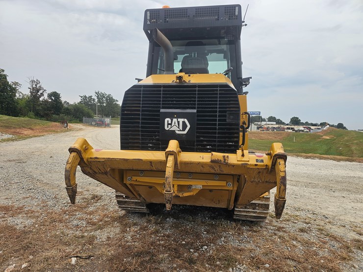 2023-caterpillar-953-image-13