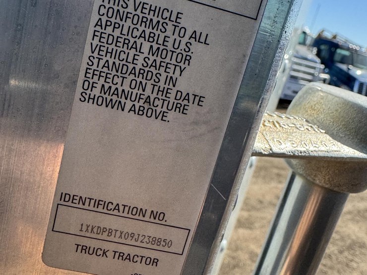 2009-kenworth-t800-image-84