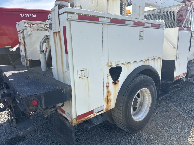 2006-international-durastar-4300-image-17
