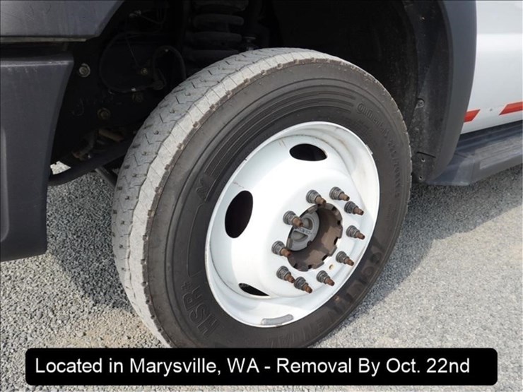 2014-ford-f550-image-28