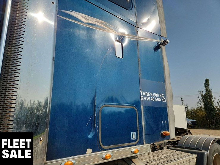 2003-freightliner-coronado-132-image-35