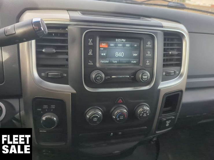 2013-ram-1500-slt-image-14