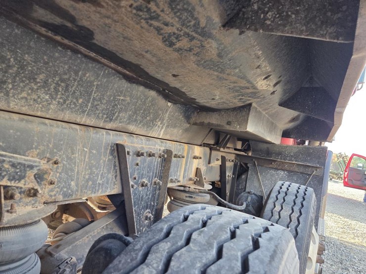 1999-caterpillar-c12-image-32