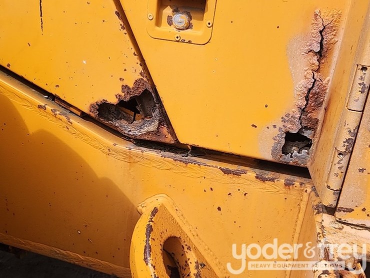 caterpillar-966d-image-17