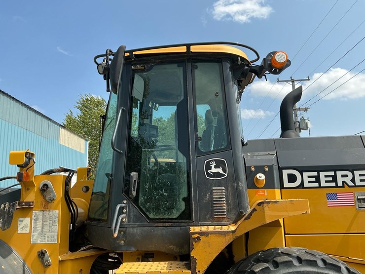 2018-deere-544k-image-29