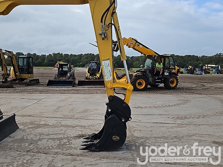 2014-komatsu-pc80mr-3-image-17