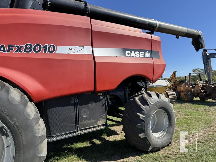 2004-case-ih-8010-image-51